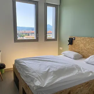  Hostel Hi Frankrijk